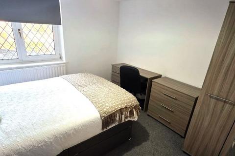 undefined, Room 3
