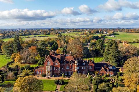 4 bedroom terraced house for sale, 8 Hitcham House, Hitcham Lane, Burnham, Buckinghamshire, SL1