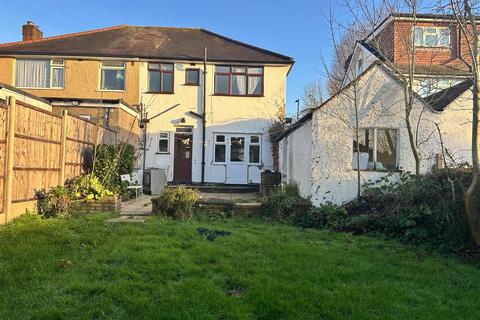 Alexandra Avenue, Harrow