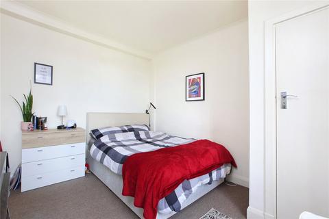 1 bedroom flat to rent, Du Cane Court, London SW17