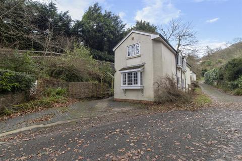 2 bedroom semi-detached house for sale, Coachmans Cottage, Blackheath Way, Malvern, Worcestershire, WR14