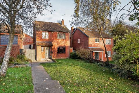 4 bedroom detached house for sale, Valley Road, Reading RG7