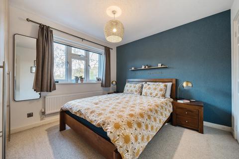 32 Valley Road, Burghfield Common, Reading, RG7 3NF