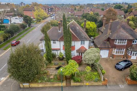 6 bedroom detached house for sale, Avenue Road, Surrey SM2