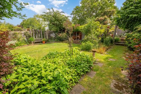 undefined, Avenue Road, Surrey SM2