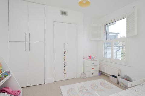 29 Newton Road, London, SW19 3PJ