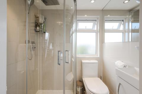 29 Newton Road, London, SW19 3PJ