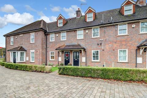 2 bedroom terraced house for sale, Lacemakers Court, Buckinghamshire HP27