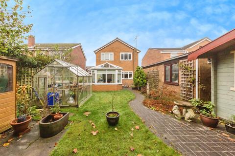 3 bedroom detached house for sale, Riverside Crescent, Holmes Chapel CW4