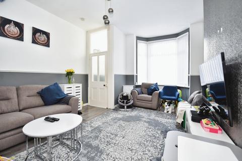 2 bedroom end of terrace house for sale, Higher Henry Street, Greater Manchester SK14