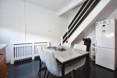 2 bedroom end of terrace house for sale, Higher Henry Street, Greater Manchester SK14