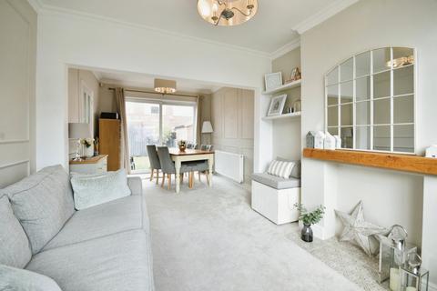72 Belmont Avenue, Denton, Manchester, M34 3QB