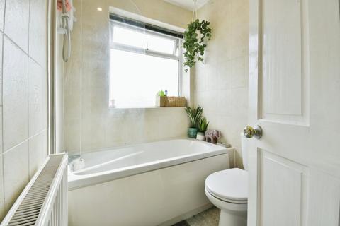 72 Belmont Avenue, Denton, Manchester, M34 3QB