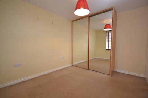 2 bedroom flat to rent, Turners Court Newport Pagnell Road, Northampton NN4