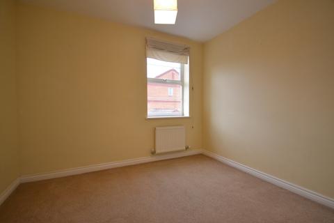 2 bedroom flat to rent, Turners Court Newport Pagnell Road, Northampton NN4