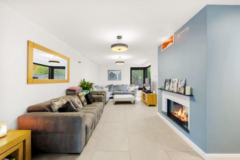 3 Artel Croft, Crawley, RH10 1JS
