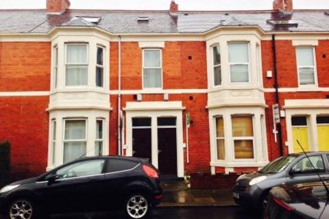 4 bedroom maisonette to rent, Hazelwood Avenue, Newcastle upon Tyne, NE2 3HX