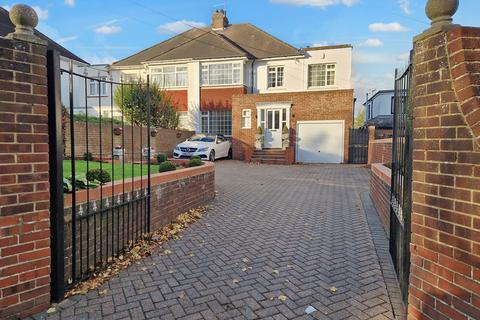 5 bedroom semi-detached house for sale, Brompton Farm Road, Rochester