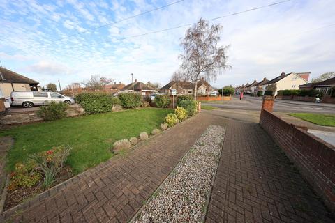 2 bedroom semi-detached bungalow for sale, Meadow Road, Stifford Clays