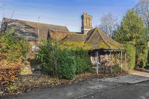 2 bedroom detached house for sale, Harpenden AL5