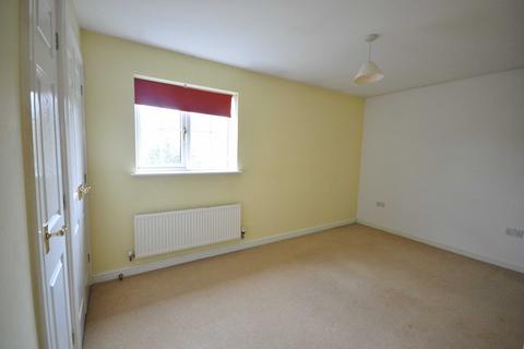 2 bedroom house to rent, Tudor Close, Churchdown, GL3