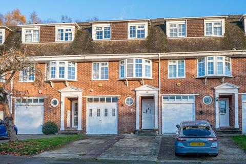 5 bedroom townhouse for sale, Palmer Close, Redhill RH1