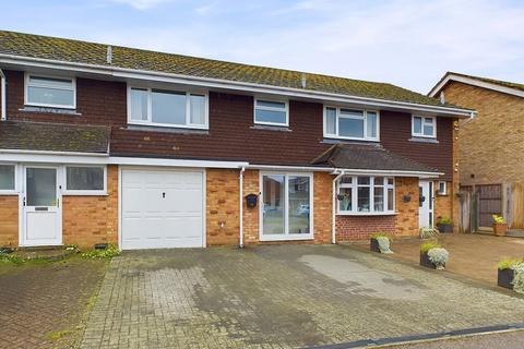 3 bedroom terraced house for sale, White Horse Close, Hockliffe, LU7