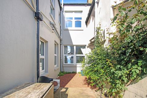 2 bedroom ground floor flat for sale, Tarring Road, Worthing BN11 4EP