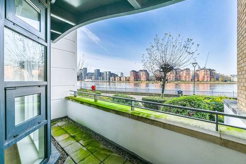 2 bedroom flat for sale, Prices Court, Cotton Row, Battersea, London, SW11