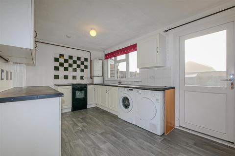 3 bedroom terraced house for sale, Colne Drive, Berinsfield OX10