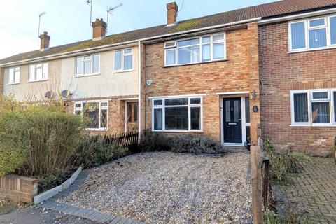 3 bedroom terraced house to rent, Bolding House Lane, Woking GU24