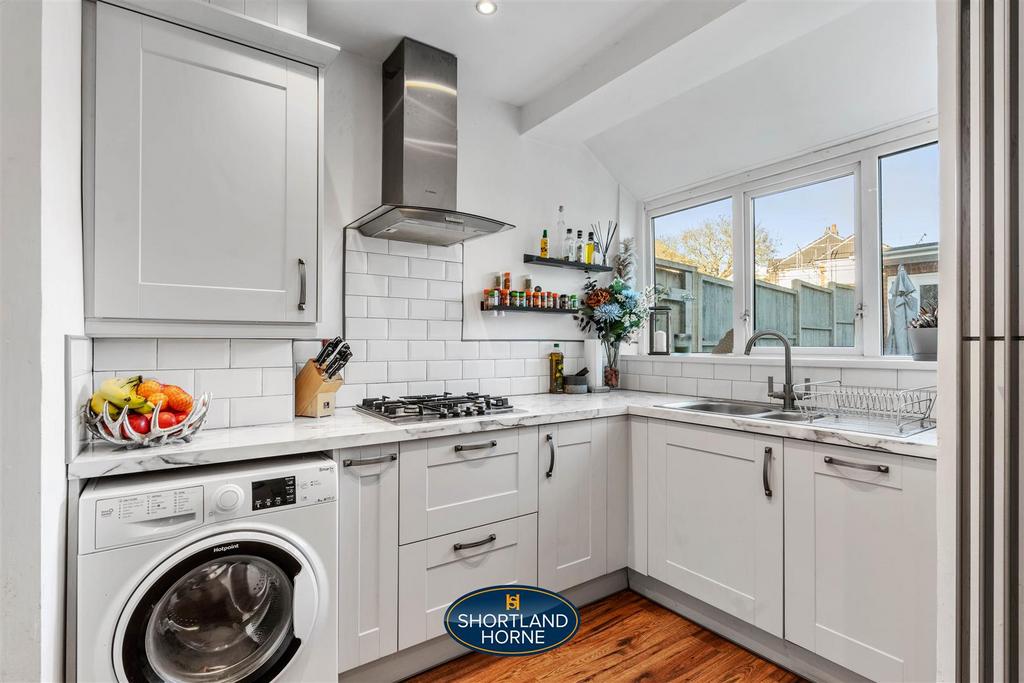 257 Daventry Rd WM (19 of 28).jpg