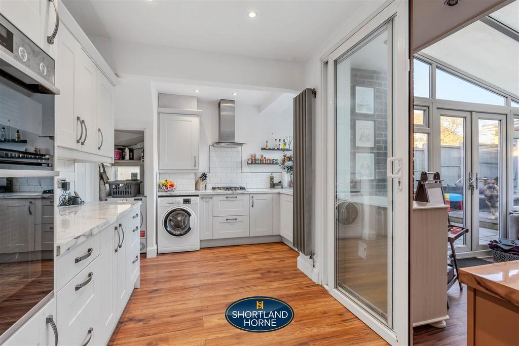 257 Daventry Rd WM (18 of 28).jpg