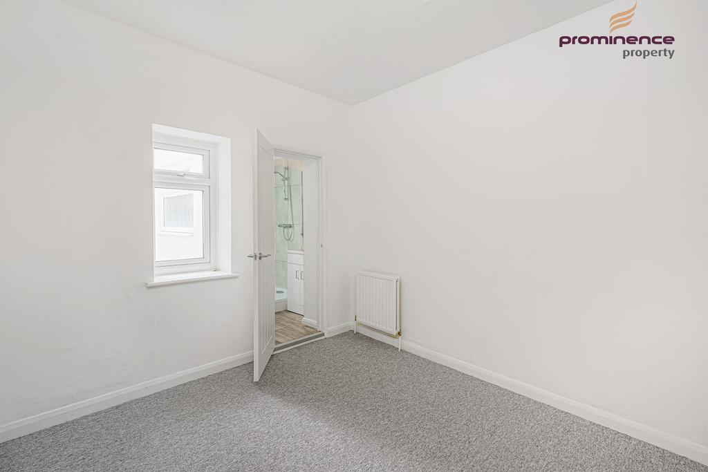 Roundhill Crescent-3