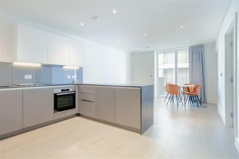 2 bedroom flat to rent, Creston House, London SW11