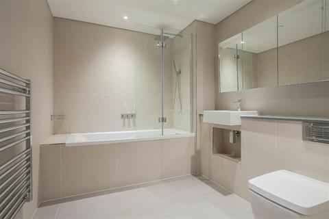 2 bedroom flat to rent, Creston House, London SW11