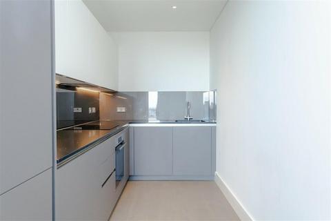 1 bedroom flat to rent, Lambert House, London SW11