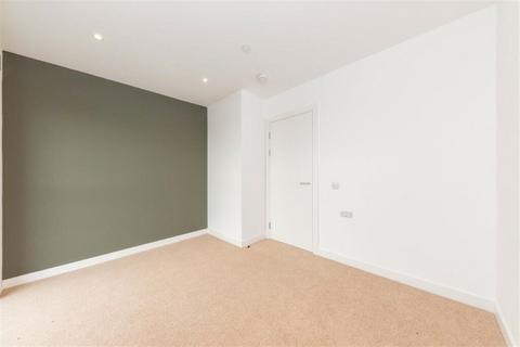 2 bedroom flat to rent, Vantage, London HA9