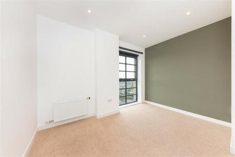 2 bedroom flat to rent, Vantage, London HA9