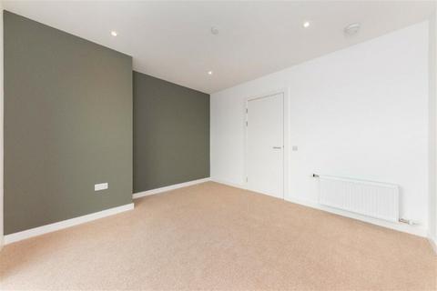 2 bedroom flat to rent, Vantage, London HA9