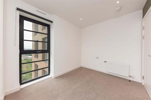 2 bedroom flat to rent, Vantage, London HA9