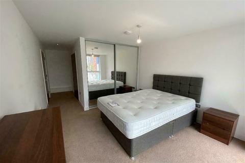 2 bedroom flat to rent, Embankment, Birmingham B16