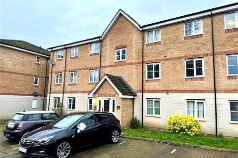 1 bedroom apartment for sale, Queens Court, Bennington Drive, Borehamwood WD6 4UE