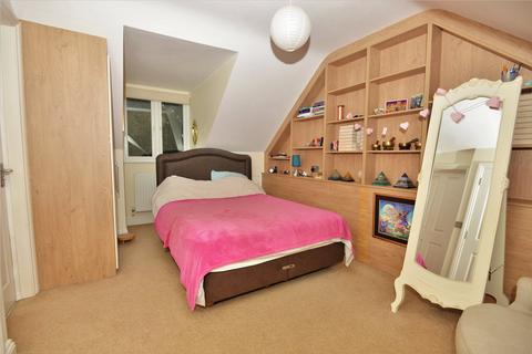 2a Antells Way, Alderholt, Fordingbridge, SP6 3AW