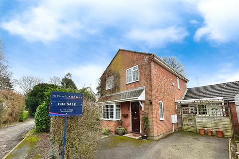 3 bedroom link detached house for sale, Old Road, Romsey, Hampshire