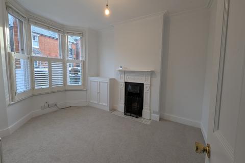 3 bedroom semi-detached house to rent, Agraria Road, Guildford, Surrey