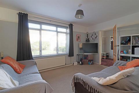 3 bedroom semi-detached house for sale, Arbutus Road, Redhill