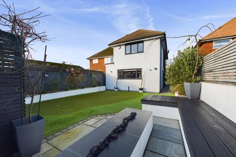 3 bedroom semi-detached house for sale, Coronation Close, Broadstairs, CT10