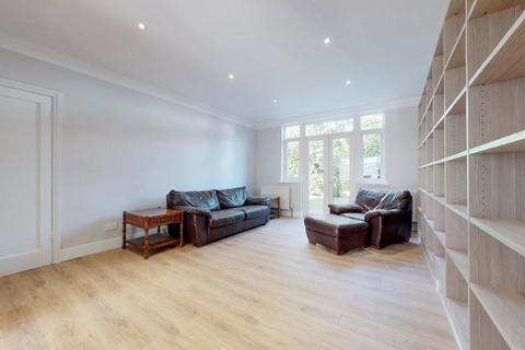 6 bedroom detached house to rent, Highfield Gardens, London, NW11