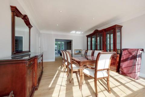 6 bedroom detached house to rent, Highfield Gardens, London, NW11